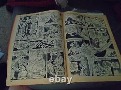 Vampirella #1 1969 Original 1st APP. Warren Publishing Frazetta Cover Art Fine